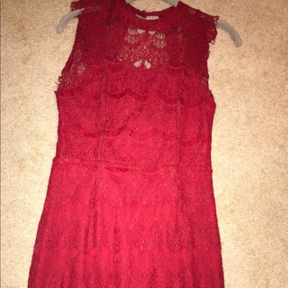 Red lace short dress